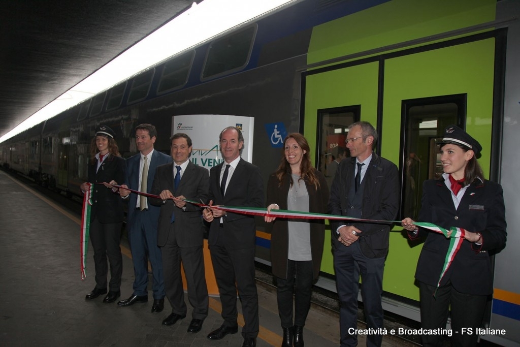 L'Ad di TRenitalia Soprano e il presidente della Regione Veneto Zaia inaugurano il nuovo Vivalto - Foto Gruppo Ferrovie dello Stato Italiane