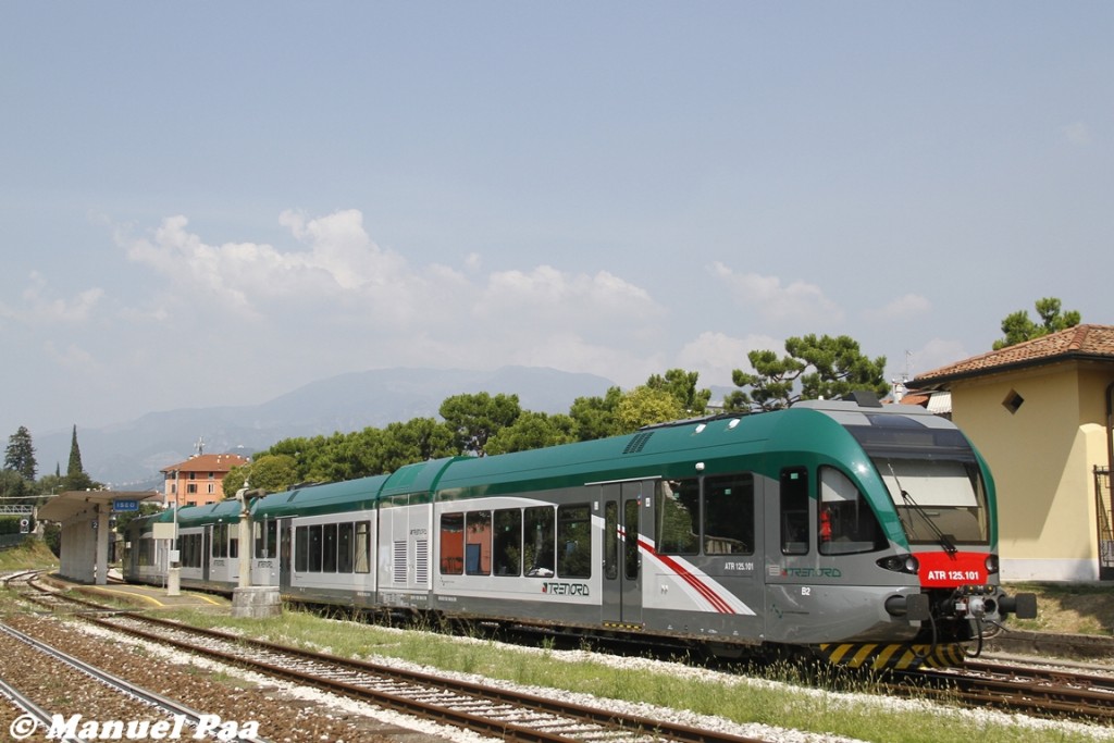 I nuovi GTW Stadler ATR125 di Trenord appena giunti ad Iseo per le prime corse prova - Foto Manuel Paa