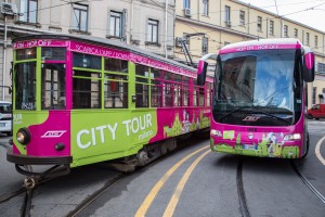 Tram e bus nella livrea city tour di ATM - Foto ATM Milano