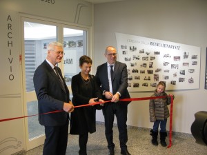 Taglio del nastro inaugurale del TtrAM - Foto Provincia di Trento