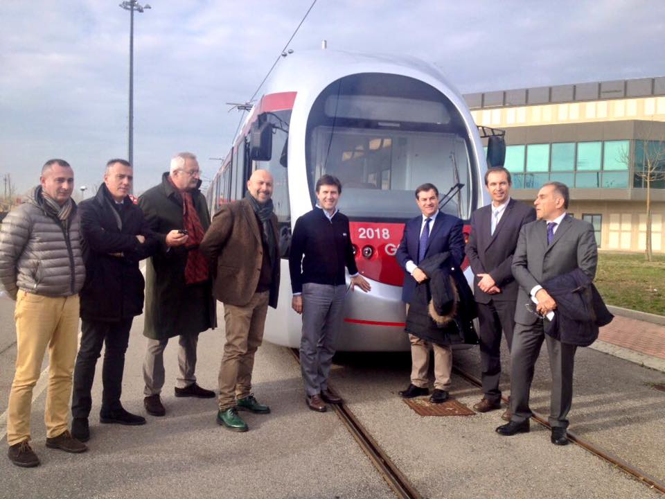 Il sindaco di Firenze Dario Nardella alla consegna del nuovo tram Sirio - Foto Dario Nardella