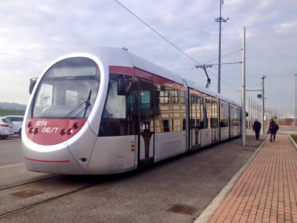 Il nuovo tram Sirio di Firenze per le linee 2 e 3 - Foto Dario Nardella