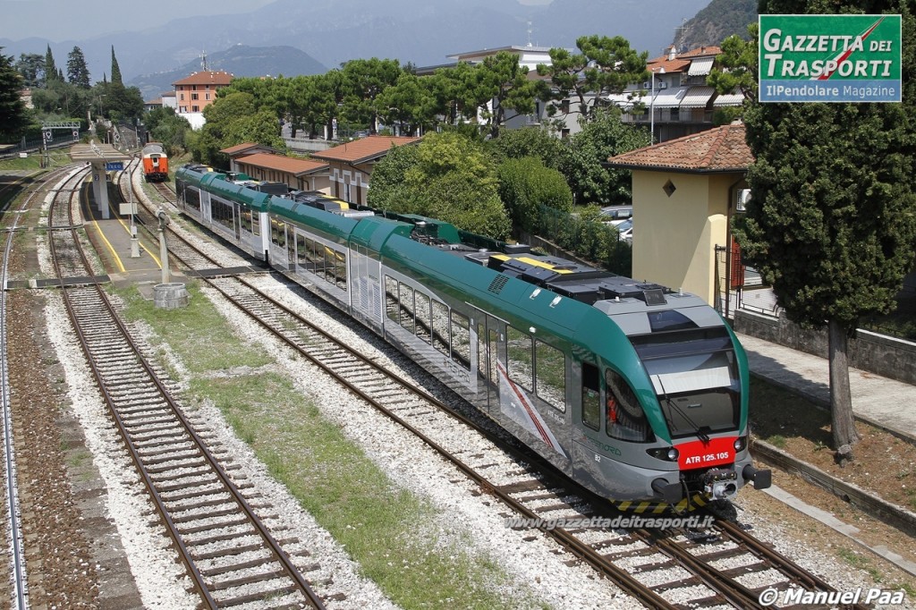 Il nuovo GTW Atr125.105 di Trenord della ferrovia Brescia-Edolo in stazione ad Iseo - Foto Manuel Paa